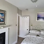 Charming 2-Bed Apartment In Donegal Town Centre