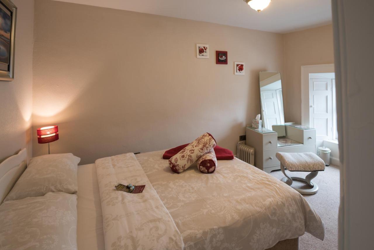 Charming 2-bed In Centre *