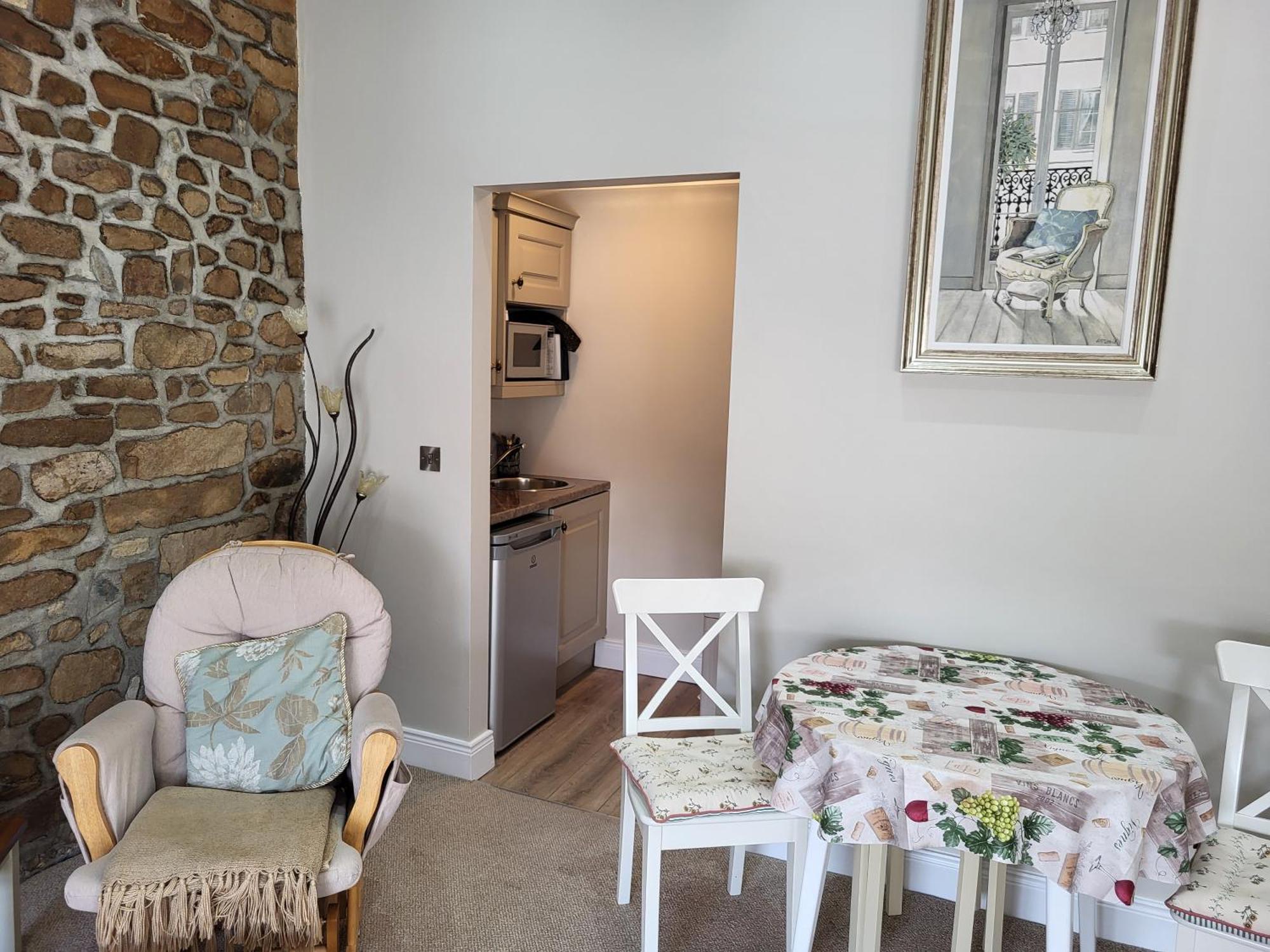 Charming 2-bed In Centre Donegal Town