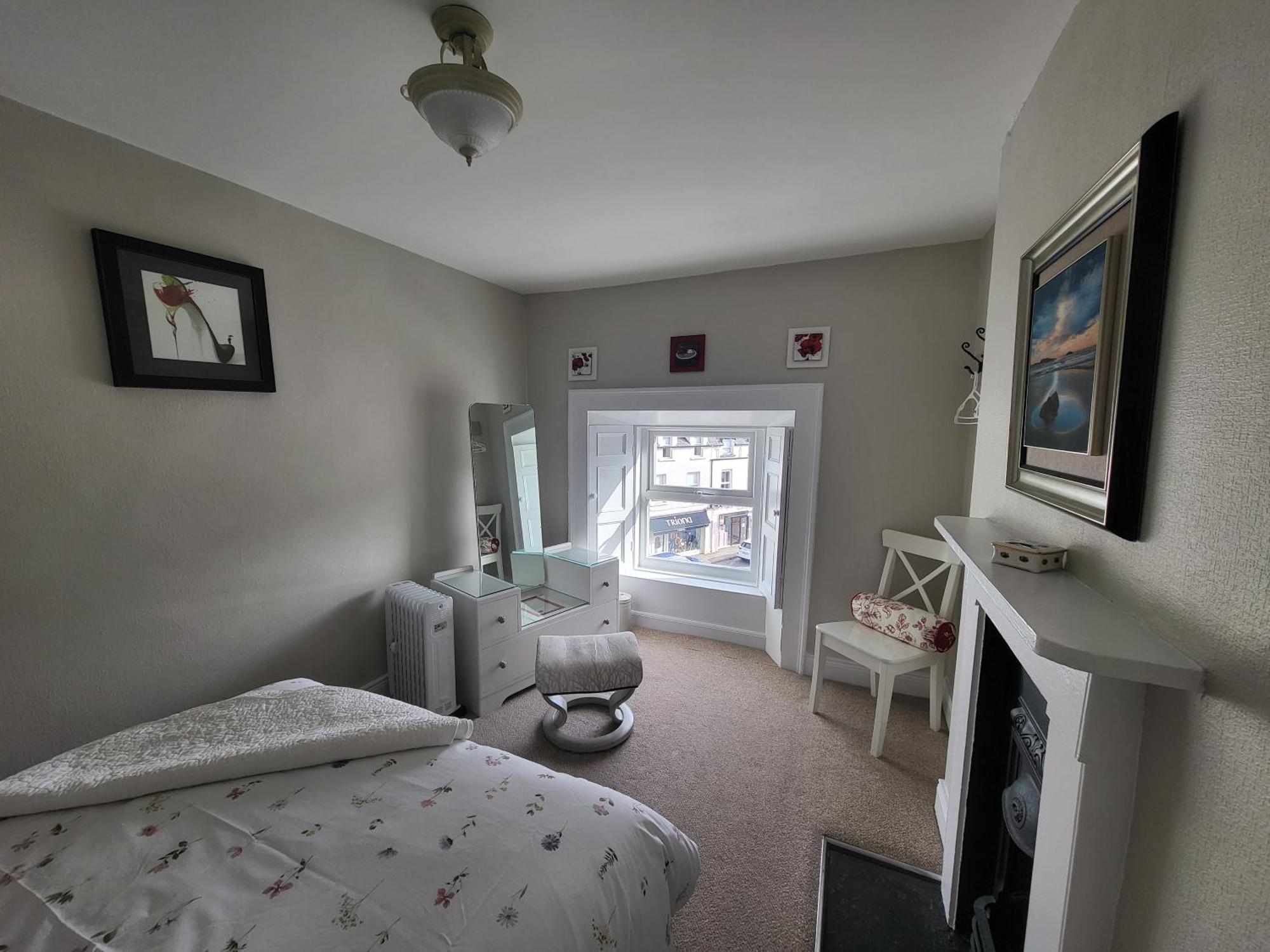 Charming 2-bed In Centre Holiday home