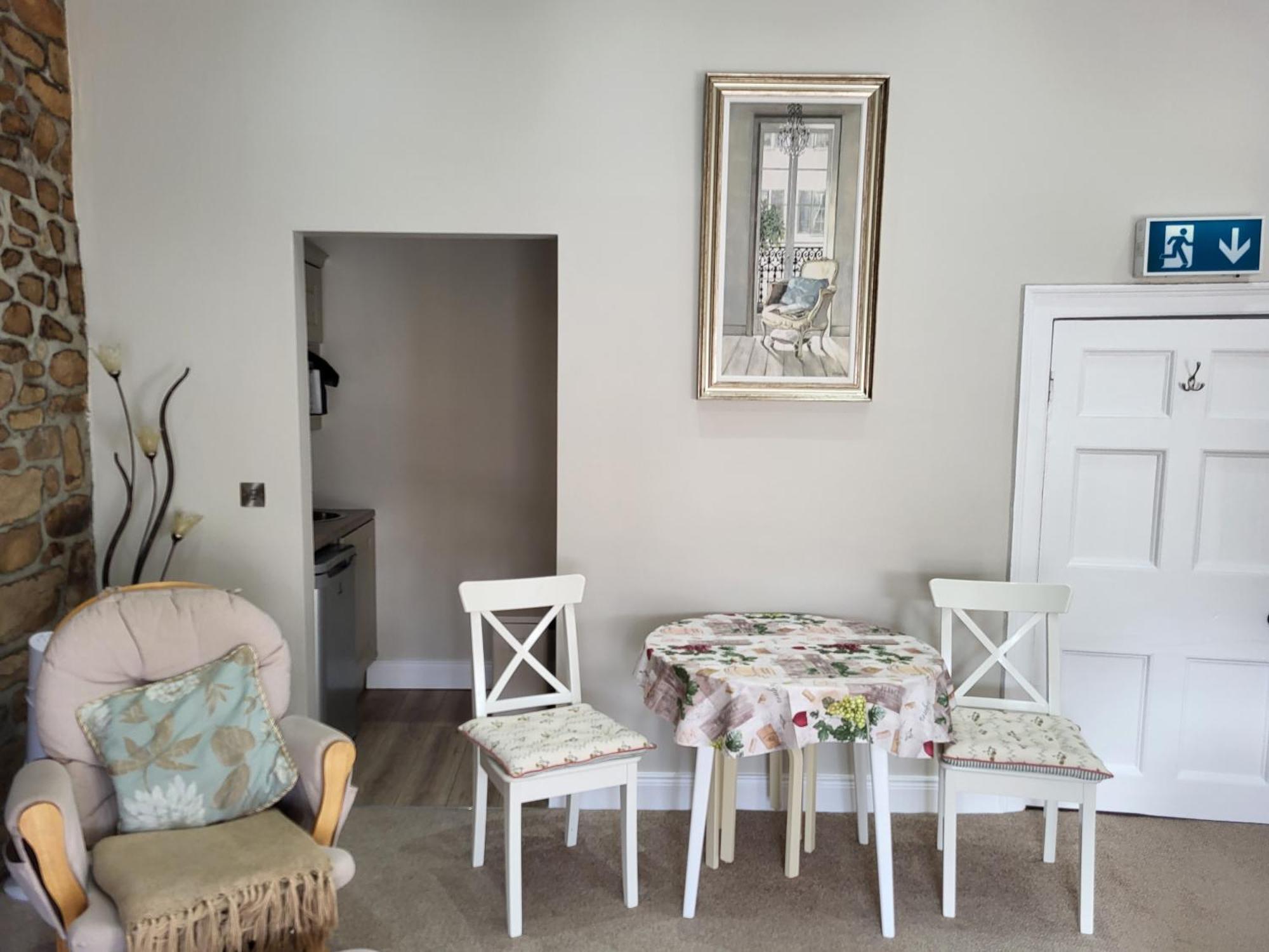 Charming 2-bed In Centre Holiday home Donegal Town